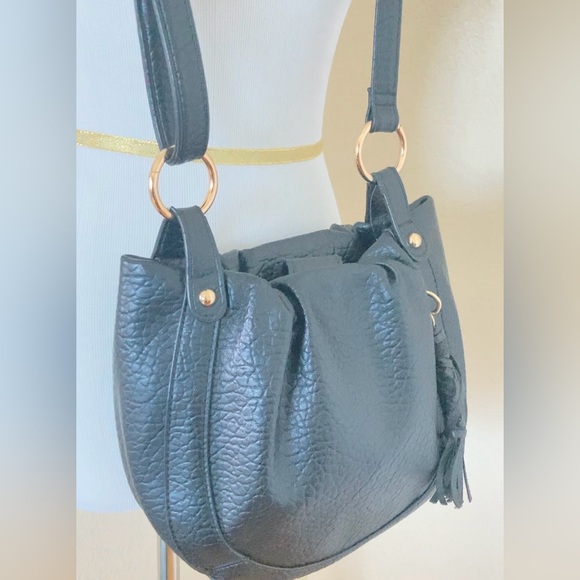 Black bag cross body bag Jessica Simpson faux leather black bag medium size bag - Picture 4 of 8